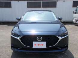 当店のスタッフが一台一台キレイに清掃を行い、納車しております。