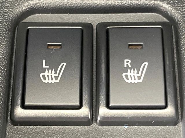 【シートヒーター】寒い日に重宝するシートヒーター！エアコンより早く温まってくれるので寒がりの人も安心ですね♪エアコンの温風は乾燥するから苦手、という方にもをおすすめです。