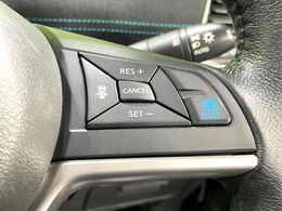 【プロパイロット】高速道路での長距離走行が楽に！！渋滞時と巡回走行のシーンで、アクセル・ブレーキ・ステアリングを自動で制御し、長距離運転の負担を軽減してくれます♪