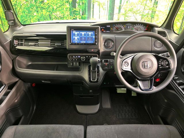 グループ総在庫数約30，000台！！全国の系列店からメーカー・車種問わずご紹介出来るので、あなたにピッタリのお車が見つかるはずです♪まずはお問い合わせ下さい☆