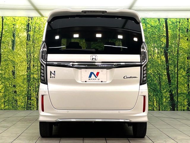 安心の最長10年・走行無制限保証（有償）をご用意。保証内容も充実はもちろん、無料点検＆オイル交換や、年中無休の全国・24時間ロードサービスも付帯されておりますのでご安心下さい。