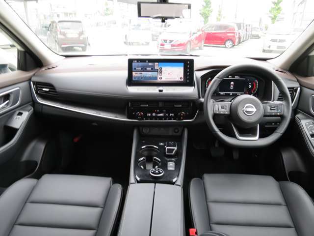 三河日産自動車　日産ギャラリ-安城　TEL 0566-75-2351