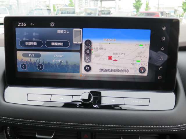 純正大型ナビゲーション装着車両です！音楽再生はもちろん地デジTVも付いて便利ですね！新しいカーライフが楽しくなります！