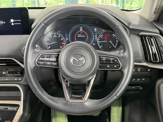 【ステアリングスイッチ】運転中、前方から目線をそらすことなく、オーディオ等の操作が可能な便利機能！安心＆快適なドライブを演出してくれます♪