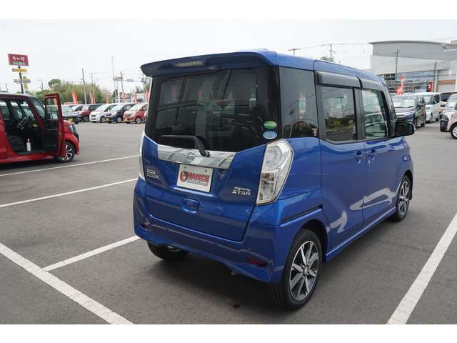 人気車種随時取り揃えております。是非お気軽にご来店ください。