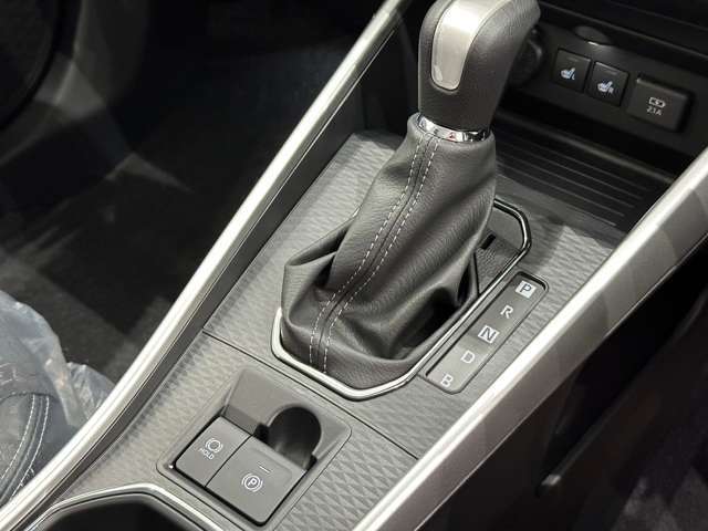 ■鈑金修理■☆キズ、へこみ等の修理もサコダ車輌にお任せください☆代車、レンタカーも豊富に揃えております☆お困りの際はぜひ一度ご相談下さい☆