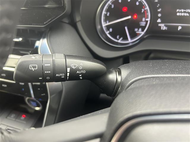 【運転席操作部】快適なドライブを楽しむための機能が装備されています！運転席から触れるので、使いやすいです！除菌プランいれていただくと、さらに清潔で安心していただけます！