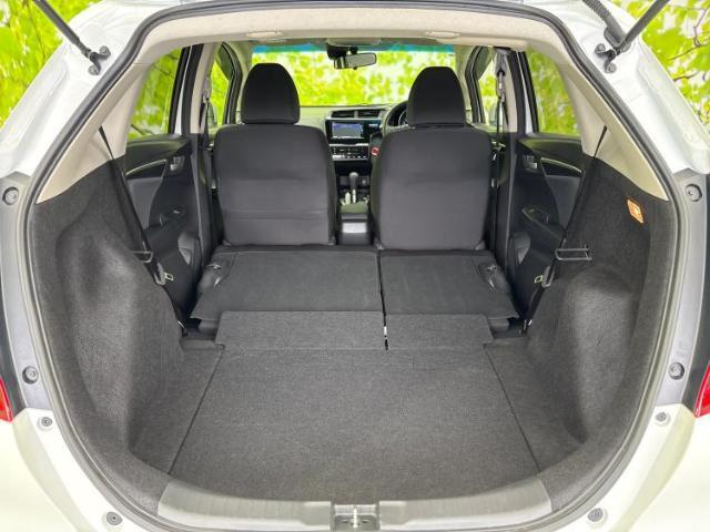 WECARS（ウィーカーズ）は全国250店舗展開！お客様が安心してカーライフをお楽しみいただけるよう社員一同心を込めてサポートいたします。