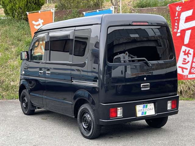 当社は全国何処でも納車可能です。お電話かメールでご質問をくだされば、ご自宅まで名義変更をして納車した場合のお見積りをお伝えさせて頂きます。どしどし、ご連絡ください。