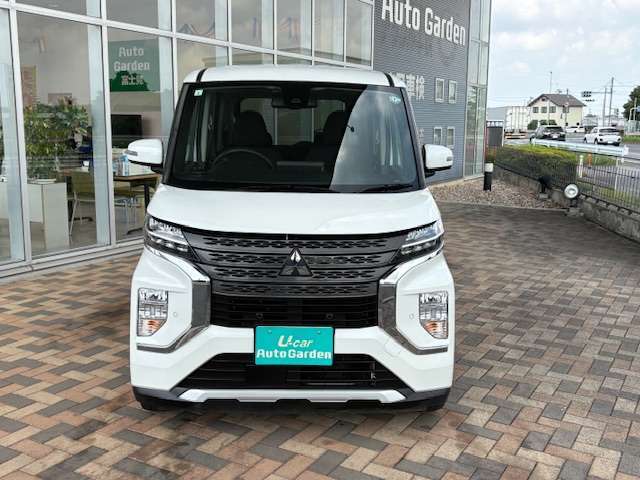 迫力あるフロントマスクですが、やさしさも持ち合わせているので威圧感がありません。