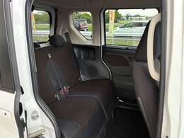 リアシートも、もちろん快適です。