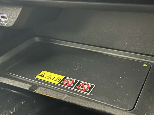 【運転席操作部】快適なドライブを楽しむための機能が装備されています！運転席から触れるので、使いやすいです！除菌プランいれていただくと、さらに清潔で安心していただけます！