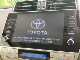 【メーカー純正ナビ】インテリアに溶け込むスタイリッシュな「専用設計」メーカーナビを装備♪視認性や操作性など基本性能にも優れ、より上質なカーライフをお楽しみいただけます。