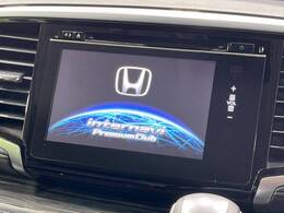 【メーカー純正ナビ】インテリアに溶け込むスタイリッシュな「専用設計」メーカーナビを装備♪視認性や操作性など基本性能にも優れ、より上質なカーライフをお楽しみいただけます。