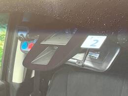 【シティブレーキアクティブシステム】低速走行中に前方の車両等を認識し、衝突しそうな時は警報とブレーキで衝突回避と被害軽減をアシスト。より安全にドライブをお楽しみいただけます。