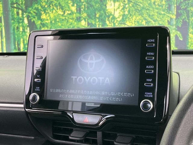 【8インチ　ディスプレイオーディオ】大画面のディスプレイはAppleCarPlayやAndroidAutoが利用可能。大きな画面でスマホナビアプリ等が利用いただけます♪