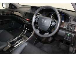 誰もが、安心して選べる中古車を、乗ってからも、安心が続く中古車をHondaがそんな思いで選び抜いたクルマです！