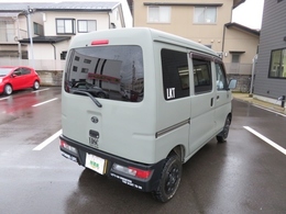 セベラルオートは指定工場をしっかりと完備してるにゃん！オイル交換から車検まで何でもおまかせ！ご納車前の整備は資格を持ったメカニックが頑張ってるにゃん☆