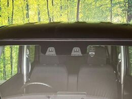 【スマートブレーキサポート】走行中に前方の車両等を認識し、衝突しそうな時は警報とブレーキで衝突回避と被害軽減をアシスト。より安全にドライブをお楽しみいただけます。