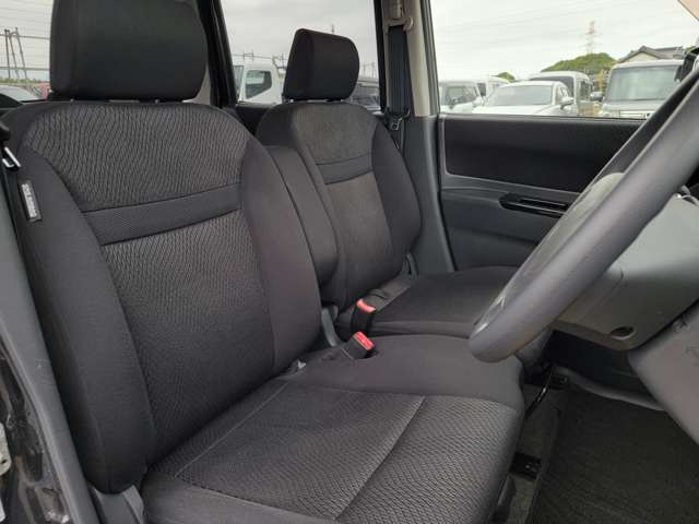 当店のページをご覧頂きありがとうございます！コスパの良い下取車を中心に、安心の総額表示で掲載しています♪ナビやドラレコなどのオプションも、同時購入でお安く取付いたします！是非お気軽にお問合せ下さい。