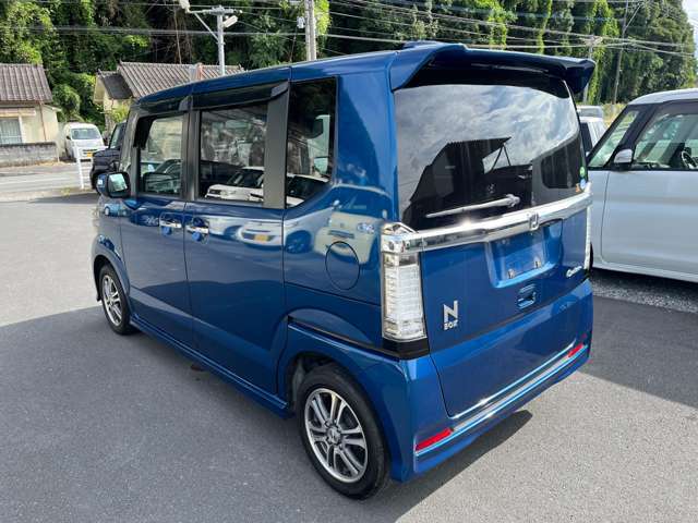 自社にての一貫作業を行いますので外注費が削減出来ますのでお買い得価格で販売が可能です。