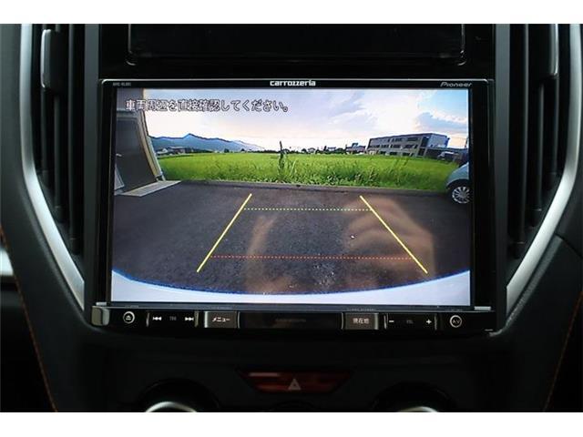 バックモニター付ですので、車庫入れも駐車もラクラクです。