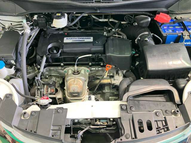 【エンジンルーム】不具合等はエンジンルームで確認できる場合も多いです。コンディションのチェックや維持の面でとってもプラスです！