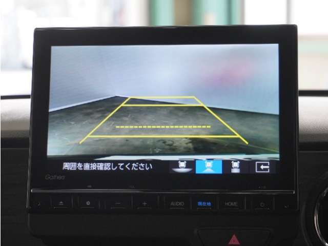 ◆バックカメラ◆リバースにするだけで映ります、後方の安全確認や、狭い駐車場での車庫入れ、雨の日や夜間など視界の悪い時に便利です！安全にバックする為には欠かせない装備です。