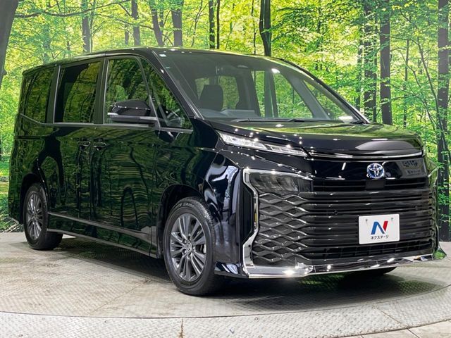 大好評のボディコーティング「弾スプラッシュコート」もご納車までに施工可能。通常のガラスコートと異なる、耐久年数6年の無機質ガラスコーティングが、ボディをキレイな状態に保ってくれます。