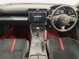 グループ総在庫数約30，000台！！全国の系列店からメーカー・車種問わずご紹介出来るので、あなたにピッタリのお車が見つかるはずです♪まずはお問い合わせ下さい☆