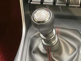 【フロア6速MT】走りの6速MT！！スポーティーな走行をお楽しみいただけます♪