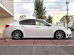 くすみもなく光沢感があります