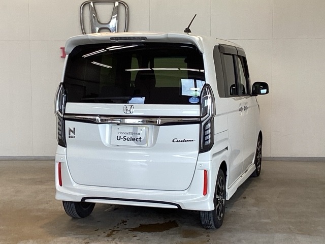 購入後も自社指定整備工場完備でお客様の愛車をしっかりサポート致します！御納車時には安全かつ安心してお乗り頂けるようホンダ専門知識を持つ整備スタッフが点検・整備・装備も説明をしてお渡ししております。