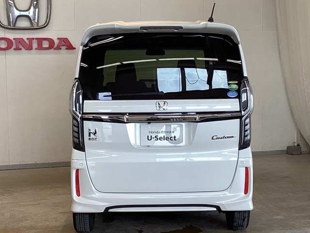 Honda認定中古車 U-Selectは3つの安心をお約束します。　1　Hondaのプロが整備した安心。 2　第三者機関がチェックした安心。　3　購入後もHondaが保証する安心。
