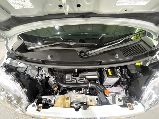 親切・丁寧な専門メカニックスタッフが応対！・車検・点検整備・事故等の修理などアフターサービスも安心。お車のカスタマイズもネクステージのサービススタッフまでご相談ください！