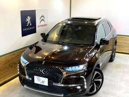 「DS7クロスバック」はフランスならではのデザイン性と装飾技法を取り入れた独創的な内装に、先進テクノロジーを融合させたDSライン初のSUVです♪