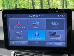 【大画面ナビ】人気の大型10インチナビを装備。存在感のある大画面はインパクト大！ナビ利用時のマップ表示は見やすく、テレビやDVDは臨場感がアップ！いつものドライブがグッと楽しくなります♪