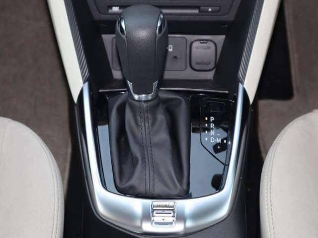 DCT、CVT、従来型のATなど、すべてのトランスミッションの利点を集約し、ロックアップ領域を大幅に拡大し伝達効率の向上とマニュアルトランスミッションのようなダイレクト感を実現した自社製ATです。