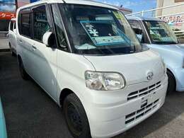 整備点検のためホイルキャップ取り外しておりますが、ご納車時取付させて頂きます