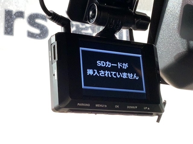 万が一の事故のときもドライブレコーダーがあると安心です。ご利用になる場合は個人情報保護の観点より新品の対応SDカードをお求め下さい。