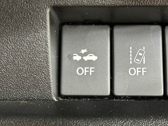 【衝突軽減ブレーキ】万が一のときにレーダーやセンサーなどが前方障害物や車両などを検知し、衝突の可能性がある際に緊急ブレーキをかける機能です。