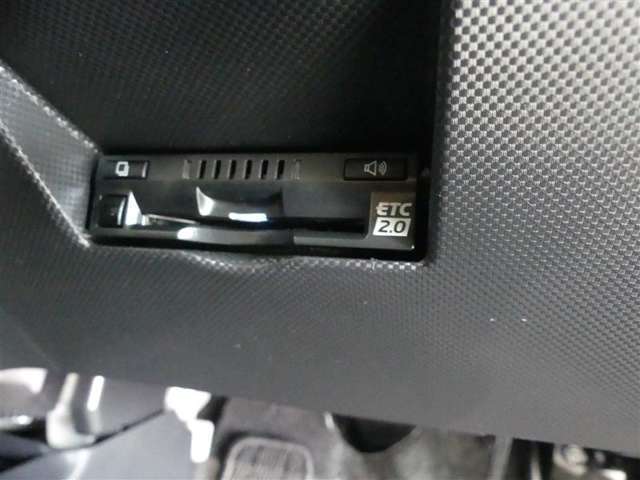 【ETC車載器】高速道路をノンストップ♪ETC車載機装着済です！もう、ドライブには、欠かせないパートナーですね。※別途、セットアップ費用を申し受けます。