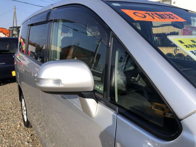 純正ドアバイザー付！雨・雪降りに最適です！☆彡