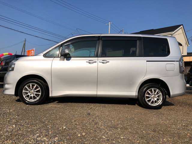 中古車につき多少の擦り傷汚れ、サビ等はございますのでご了承くださいませ。☆彡