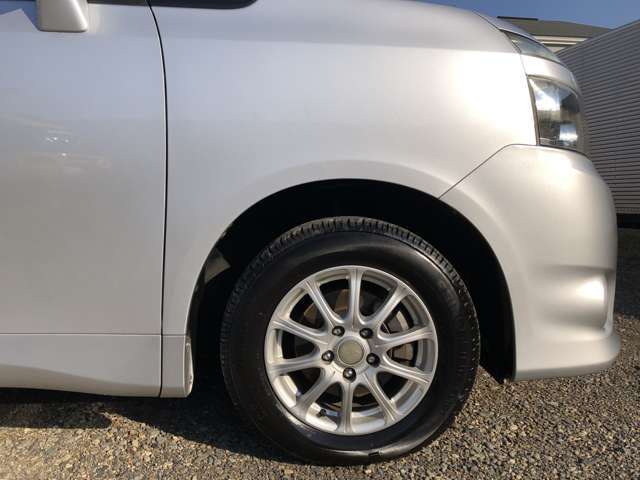 ※別売品にて冬タイヤ＆スチールホイール4本セットもご用意しております。税込み2万円