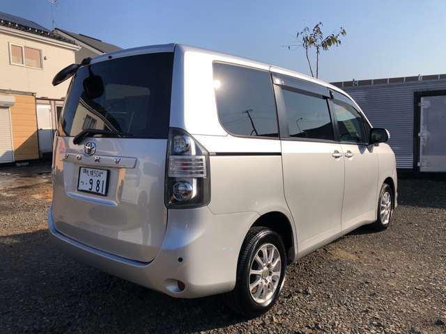 4WD車だけにその時の安心感、乗り心地はさすがですね♪こんな車に出会えるから中古車は面白いです（・-・）！！