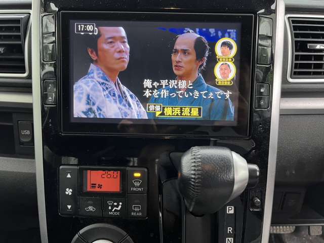 TVフルセグ　BLUETOOTH　ナビ　DVD　CD　FM　AM
