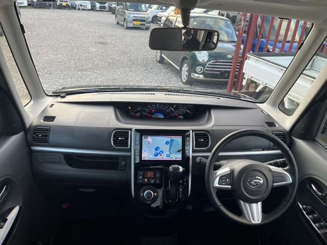 とても調子の良い車両です。車検整備がまるまる2年付きます。きちんと整備をし、クリーニングをしてお渡しいたします。快適にお乗りいただけます。諸費用すべて含め、この金額。