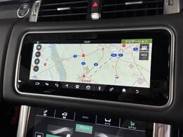 【全周囲モニター】を装備しております。全周囲カメラで危険察知。狭い駐車場でも安心して駐車できますね。