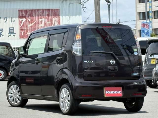 当社では、自社買取させて頂いたお車を次のお客様へ直接販売させて頂いております。その為オークション費用、陸送費等を削減できますので余分な経費が掛からずお車をご提供できます。